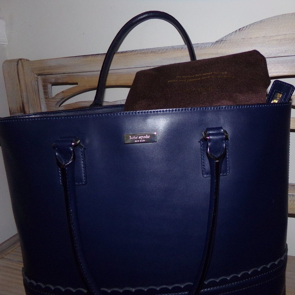 kate spade blue tote bag, purse EUC dust cover